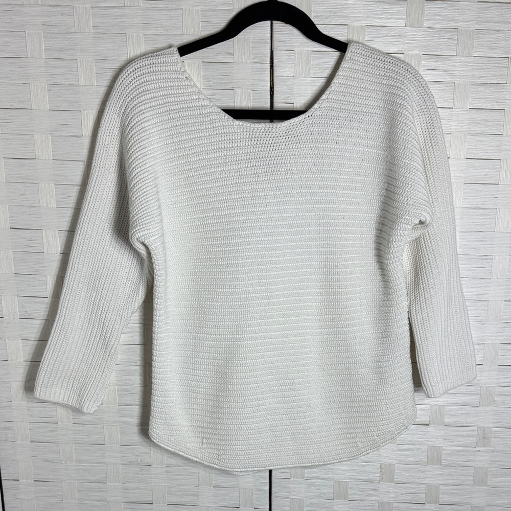 Vince White Textured Ribbed Scoop Back Knit Round Hem Sweater Size Medium